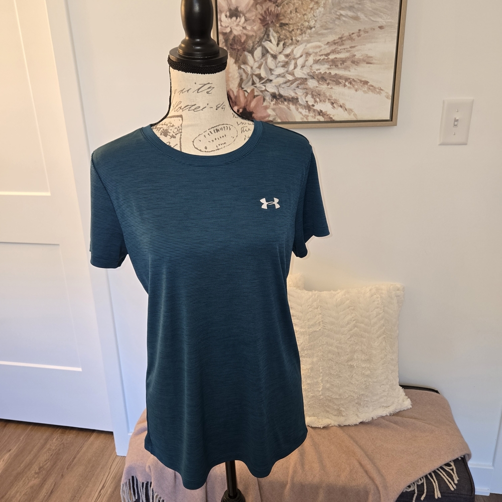 Women's Under Armour Tshirt